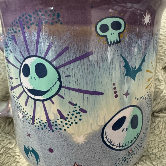 DISNEY CHRISTMAS/HALLOWEEN NIGHTMARE BEFORE CHRISTMAS MUG W/ Jack Skellington - Picture 2 of 8